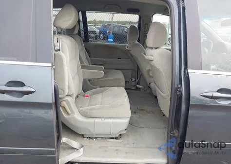 2005 Honda Odyssey Lx z USA, uszkodzony, nr VIN 5FNRL38275B129903